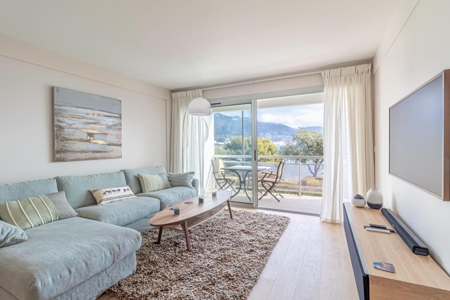 Magnificent 2-room Sea View * Roquebrune-Cap-Martin
